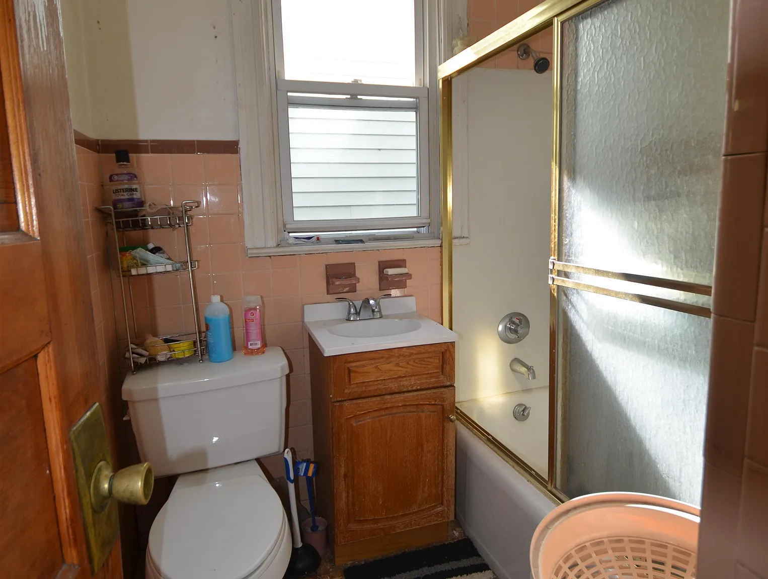 Bathroom before renovation